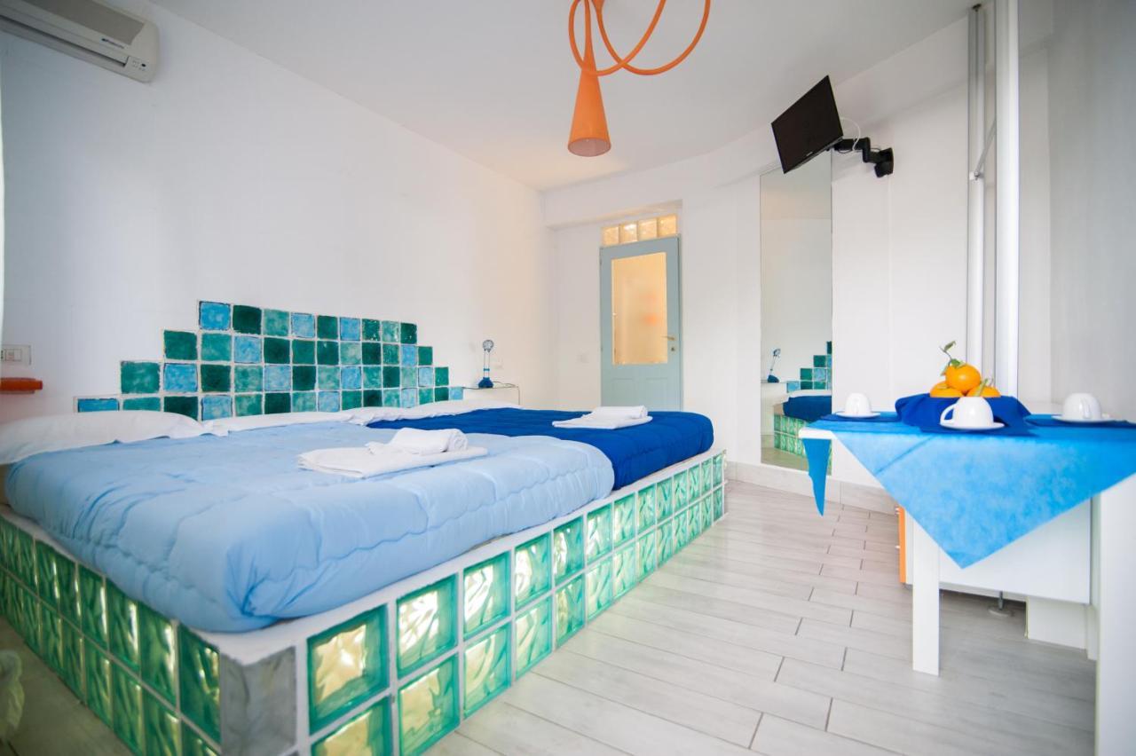 Suite House L'Isola Che Non C'E Fontane Bianche Exterior foto