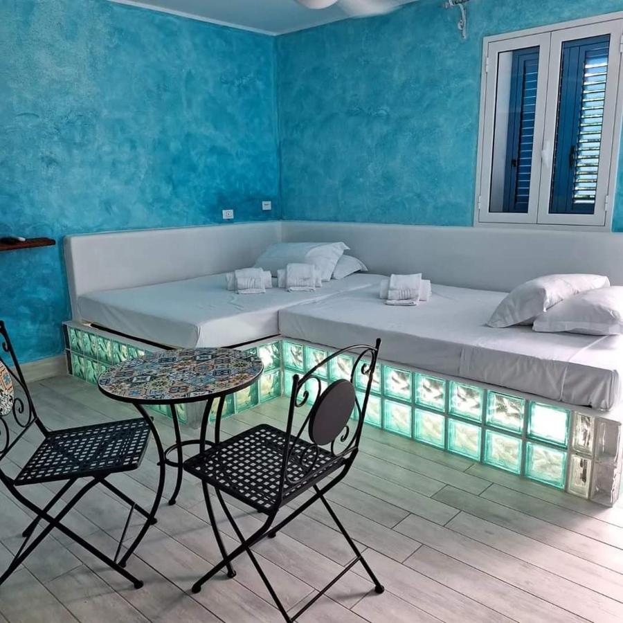 Suite House L'Isola Che Non C'E Fontane Bianche Exterior foto